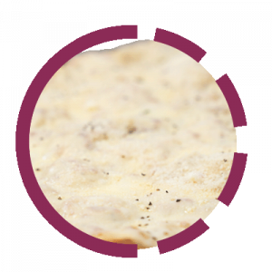 Pizza mit mit einem Speziellen Käse aus Schafsmilch und Pfeffer