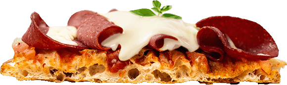 Pizza Salami, luftig lockerer Boden mit einer fruchtigen Tomatensoße, frisch geschmlozenem Mozzarella und fein gerollten Salamischeiben