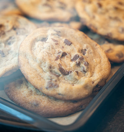 Cookies in der Glasvitrine
